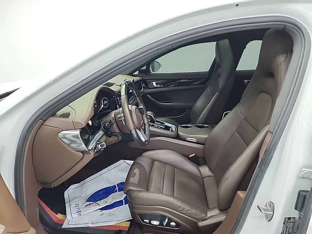 Porsche Panamera - Vista 11