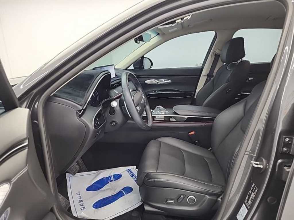 Genesis GV70 - Vista 11