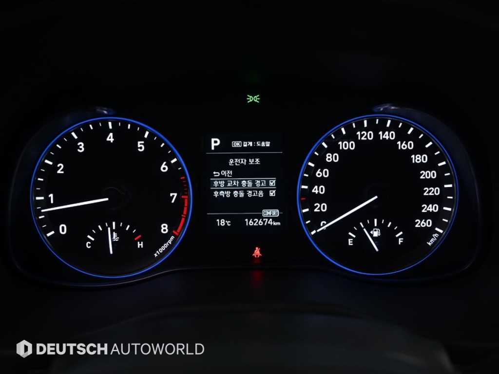 HYUNDAI Kona - Vista 8