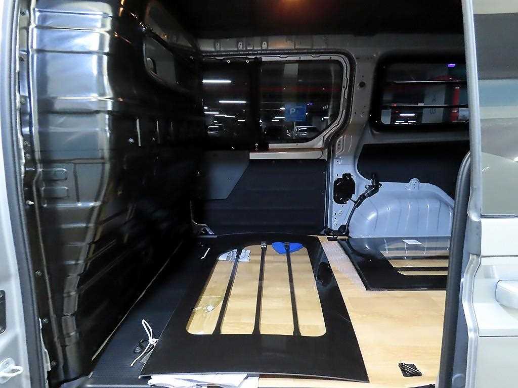 HYUNDAI Staria - Vista 7