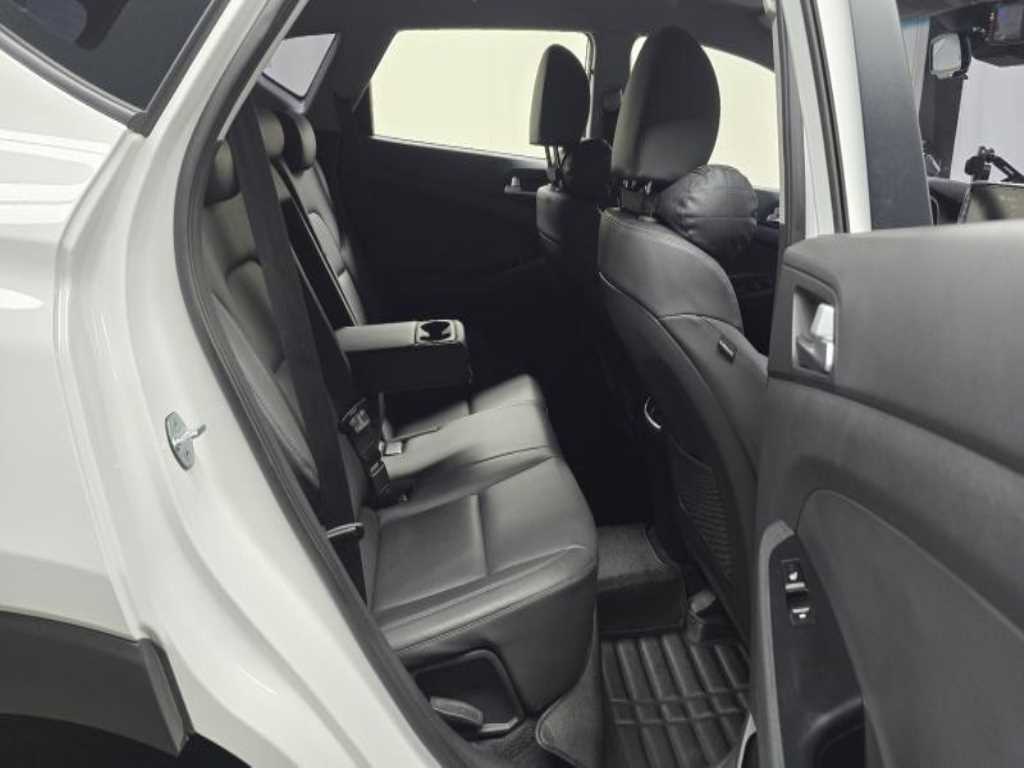 HYUNDAI Tucson - Vista 12