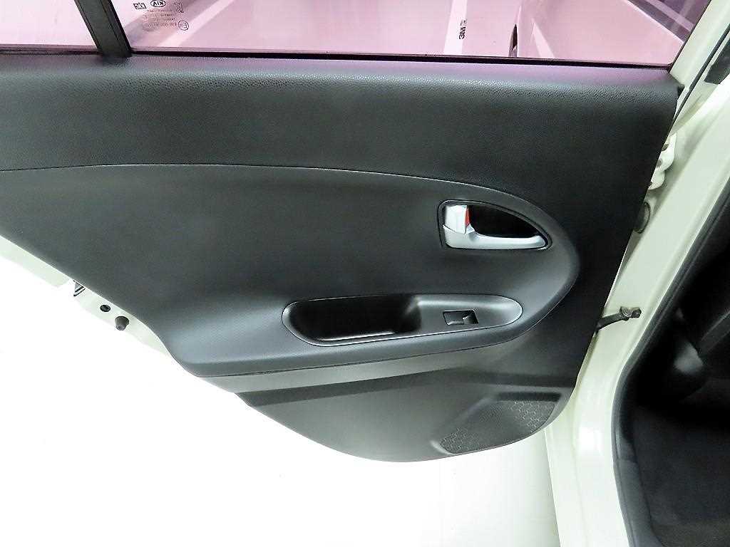 KIA Morning - Vista 11