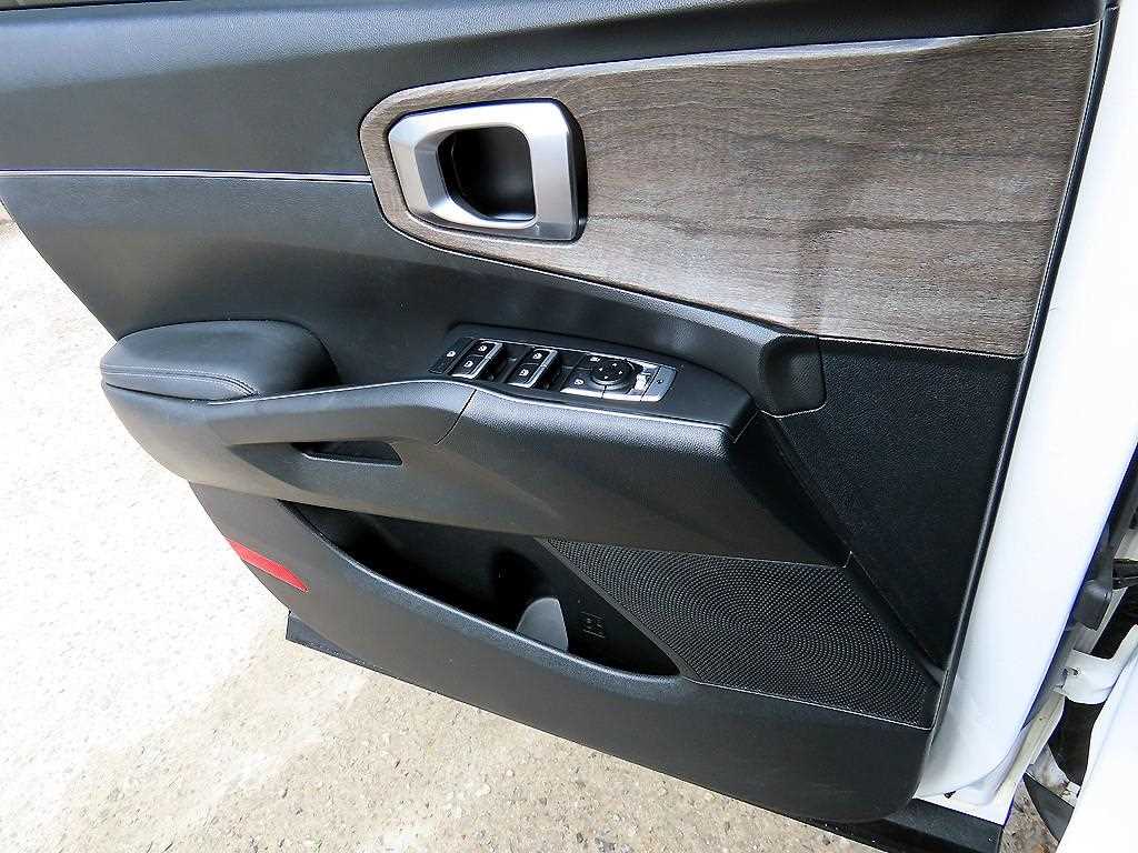 KIA Sorento - Vista 11