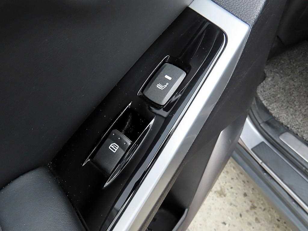 Ssangyong Korando 2015 Gris - Importación desde Corea - HF Imports Iquique - Foto 17