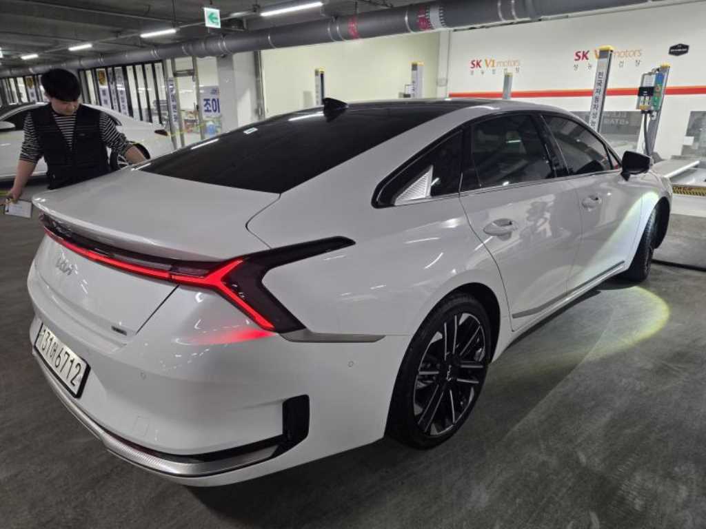 KIA K8 - Vista 3