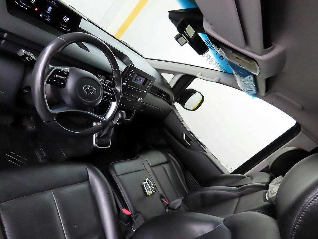 HYUNDAI Staria - Vista 7