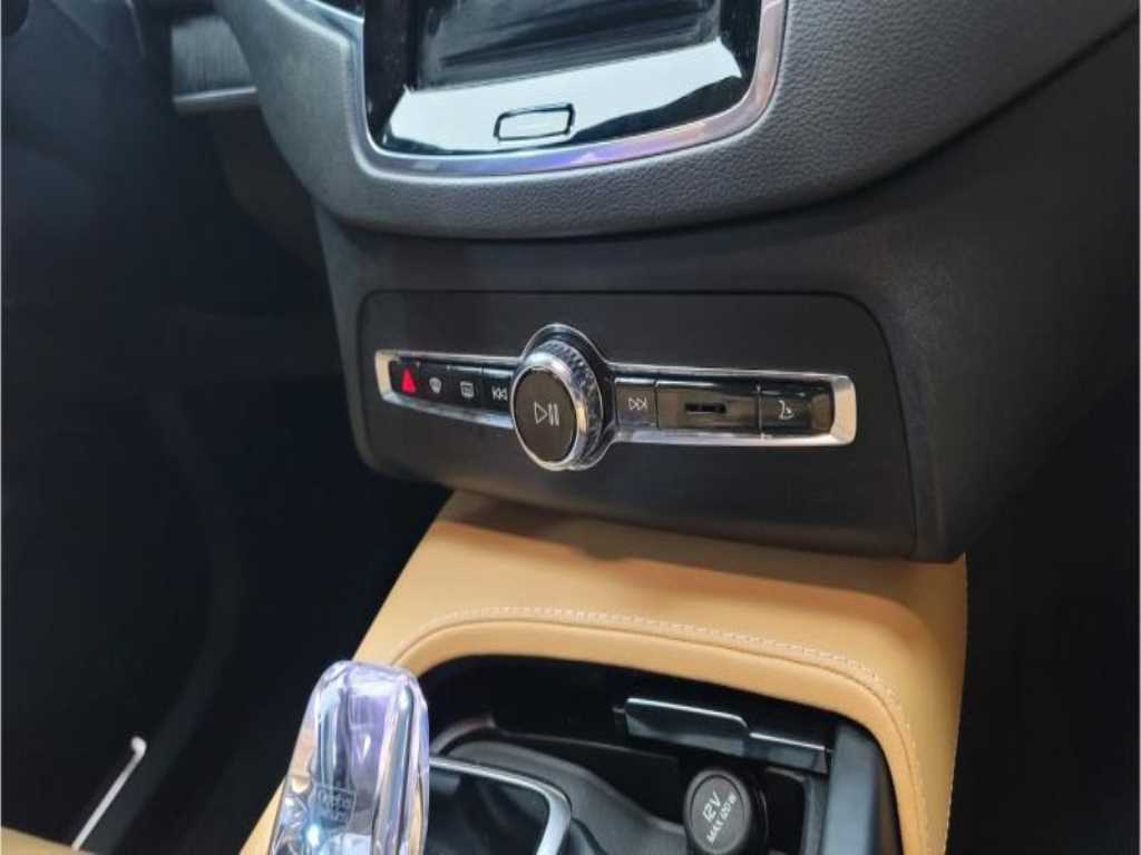 Volvo XC90 - Vista 11