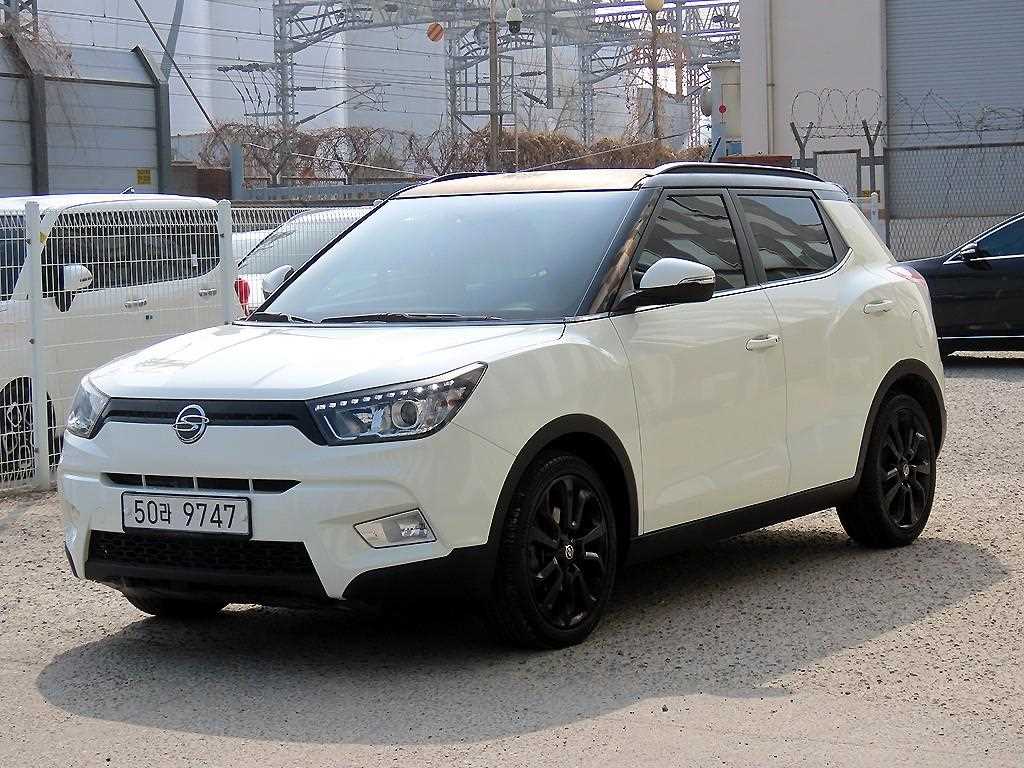 Ssangyong Tivoli - Vista 2