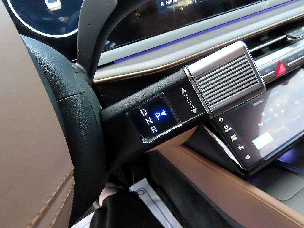 HYUNDAI Grandeur - Vista 11