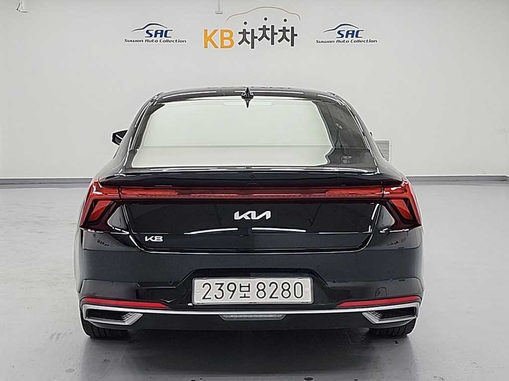 KIA K8 - Vista 3