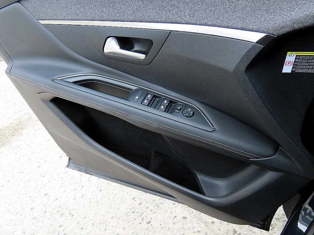 Peugeot 3008 - Vista 11