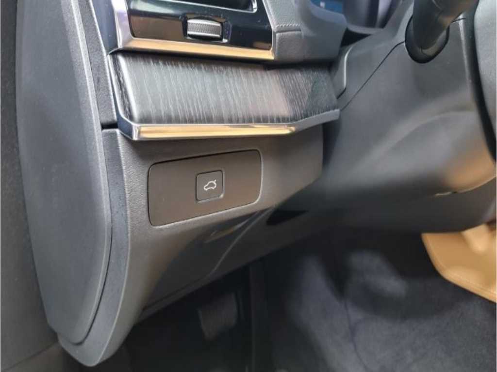 Volvo XC90 - Vista 8