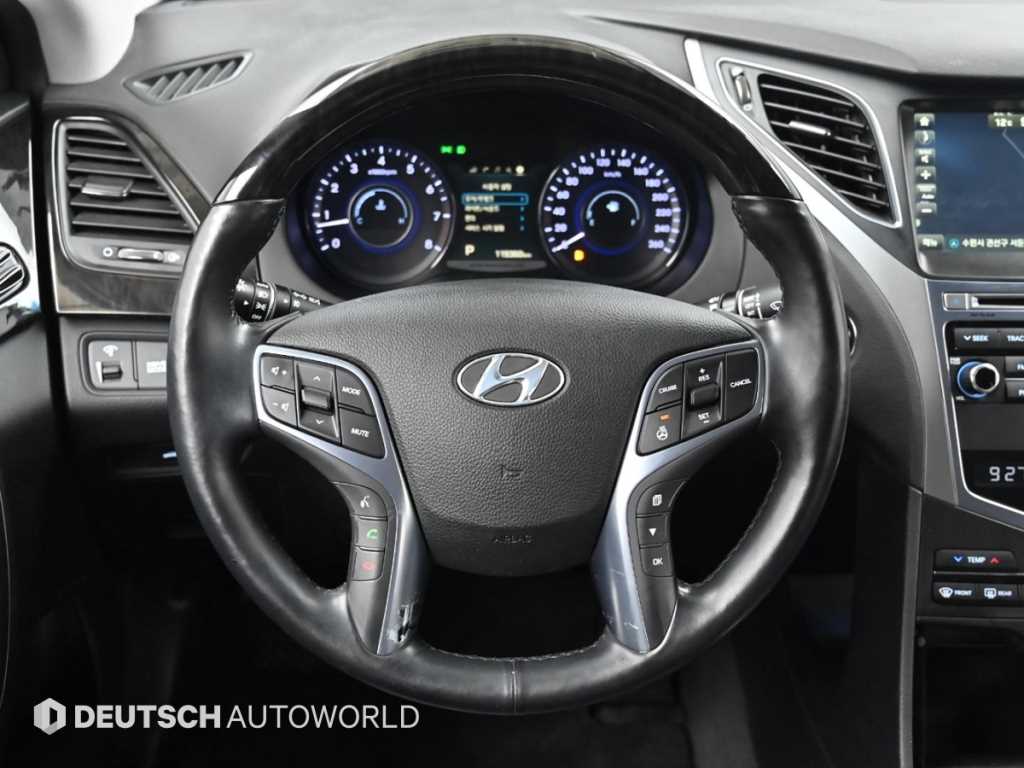 HYUNDAI Grandeur 2015 Negro - Importación desde Corea - HF Imports Iquique - Foto 13