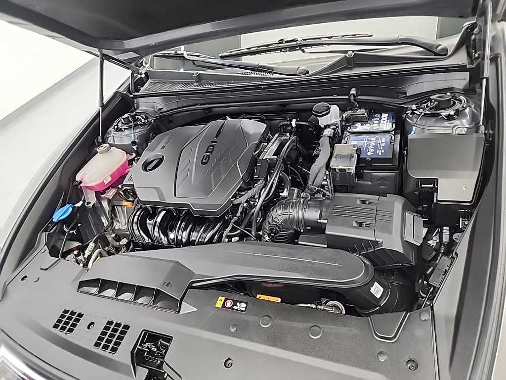 HYUNDAI Grandeur - Vista 5