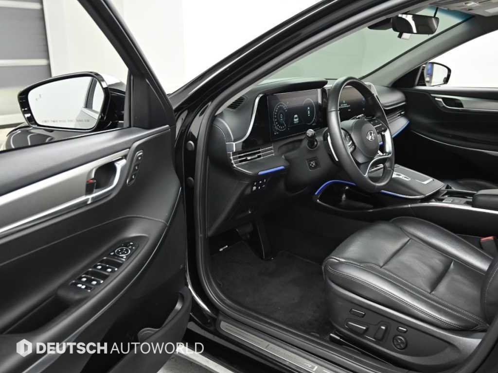 HYUNDAI Grandeur - Vista 11