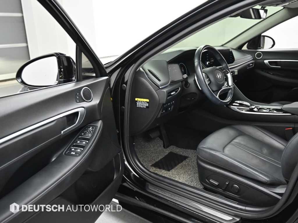 HYUNDAI Sonata - Vista 11