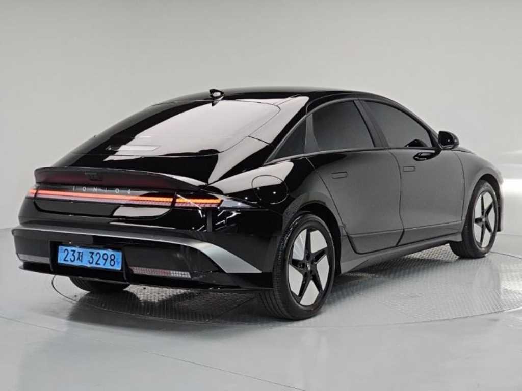 HYUNDAI Ioniq 6 - Vista 4