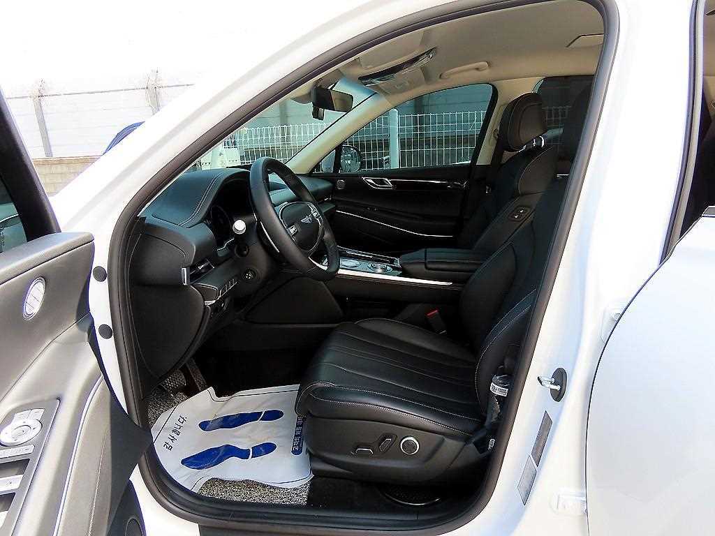 Genesis GV80 - Vista 5