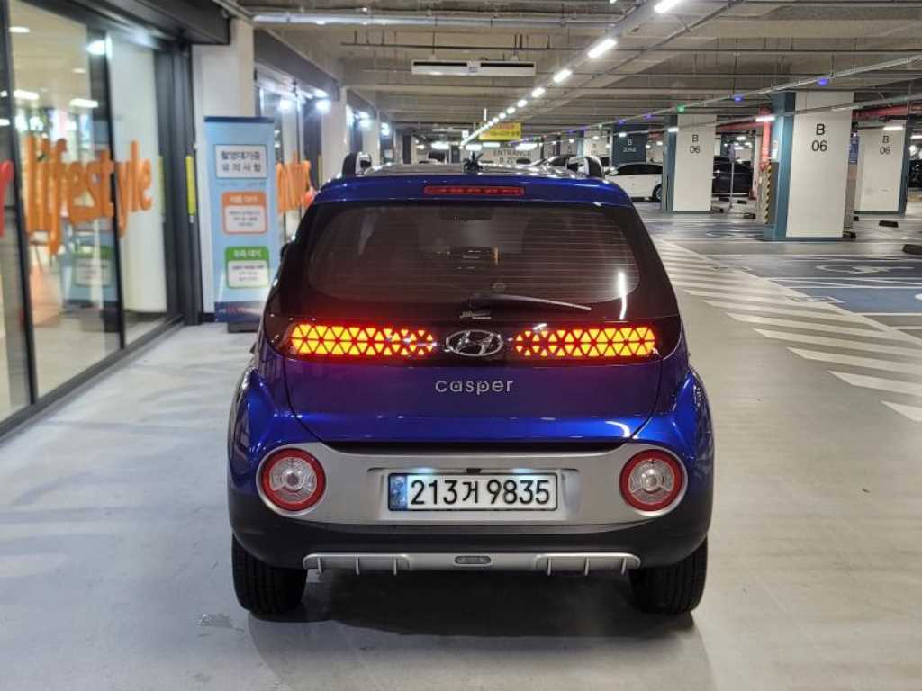 HYUNDAI Casper - Vista 5