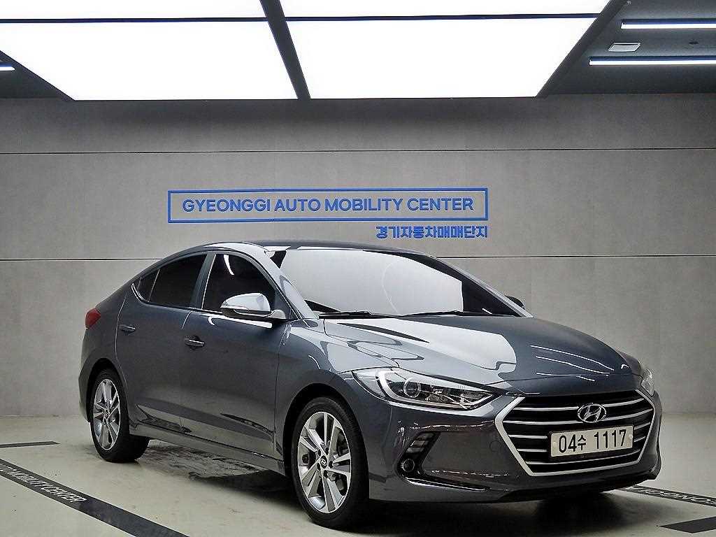 HYUNDAI Avante 2018 - Importación desde Corea - HF Imports Iquique - Foto 1