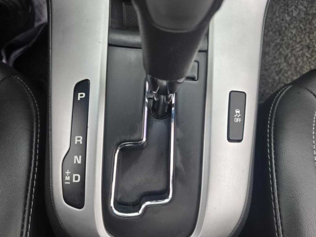 Chevrolet Cruise - Vista 10