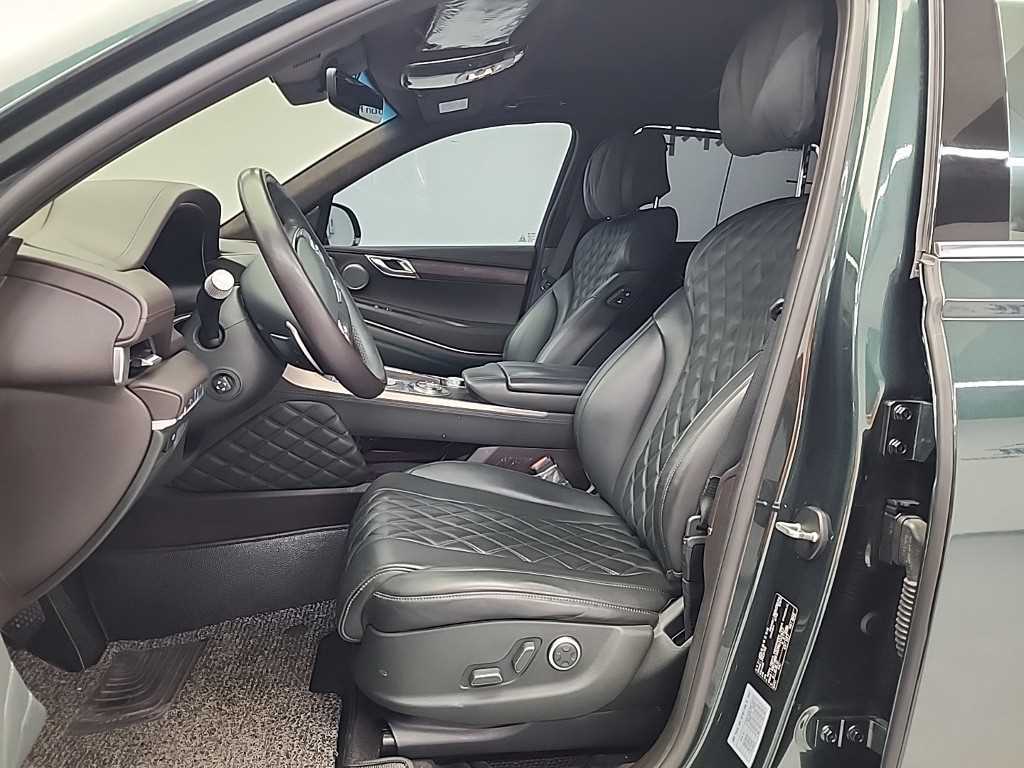 Genesis GV80 - Vista 11