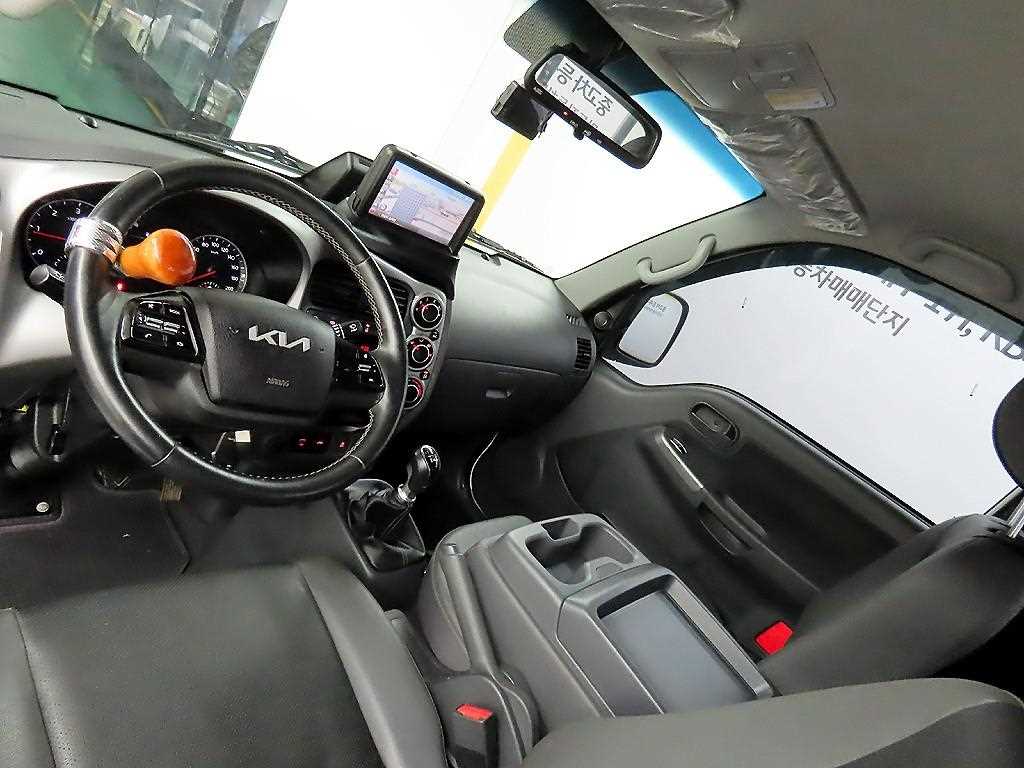 KIA Bongo 3 Truck - Vista 6