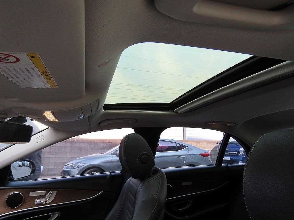 Mercedes Benz E class 2018 Negro - Importación desde Corea - HF Imports Iquique - Foto 17