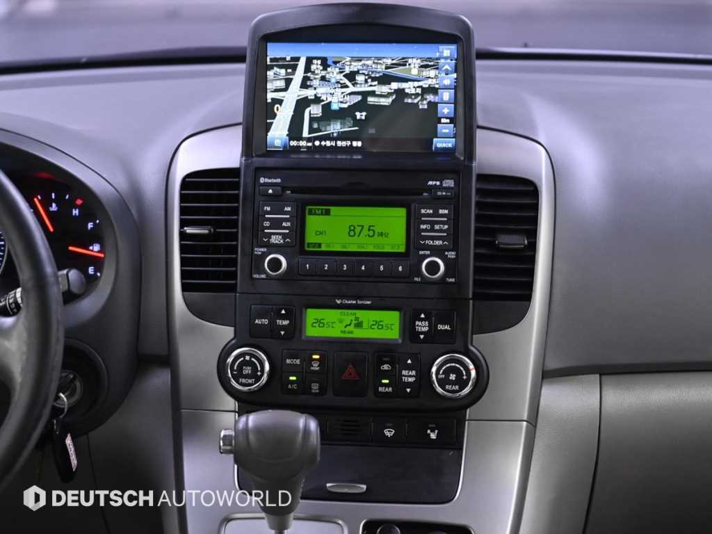 KIA Carnival 2013 Plateado - Importación desde Corea - HF Imports Iquique - Foto 14