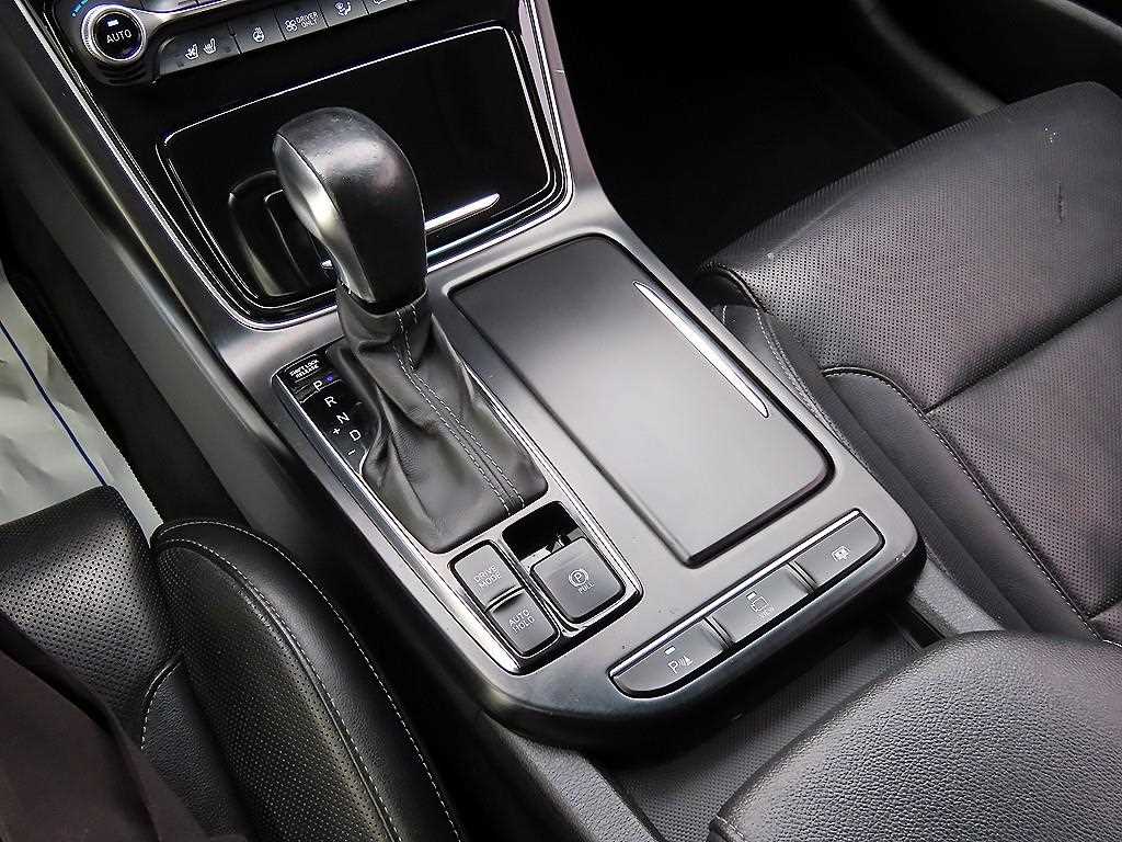 HYUNDAI Grandeur - Vista 11