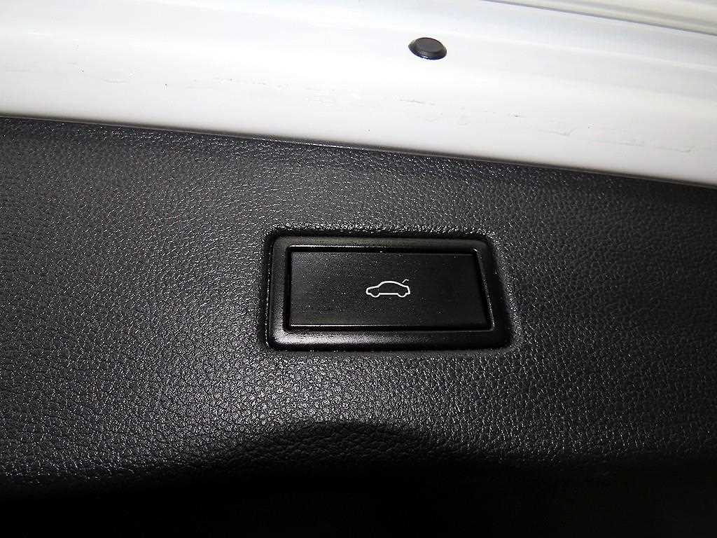 Volkswagen Tiguan 2018 Blanco - Importación desde Corea - HF Imports Iquique - Foto 15