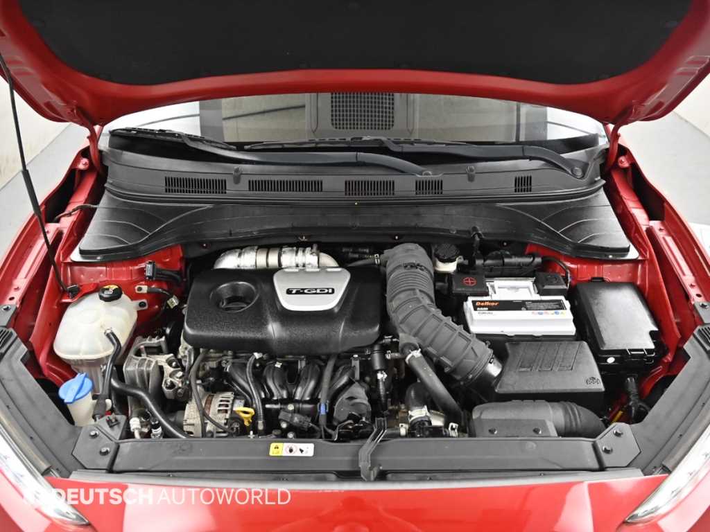 HYUNDAI Kona - Vista 6