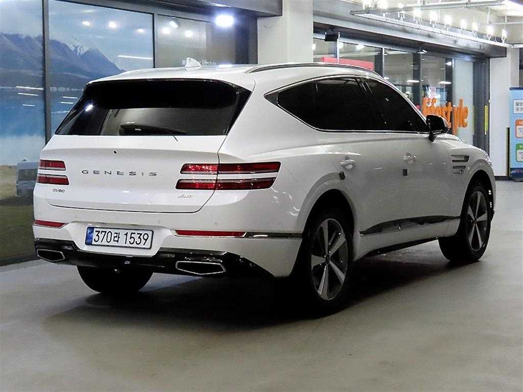 Genesis GV80 - Vista 4