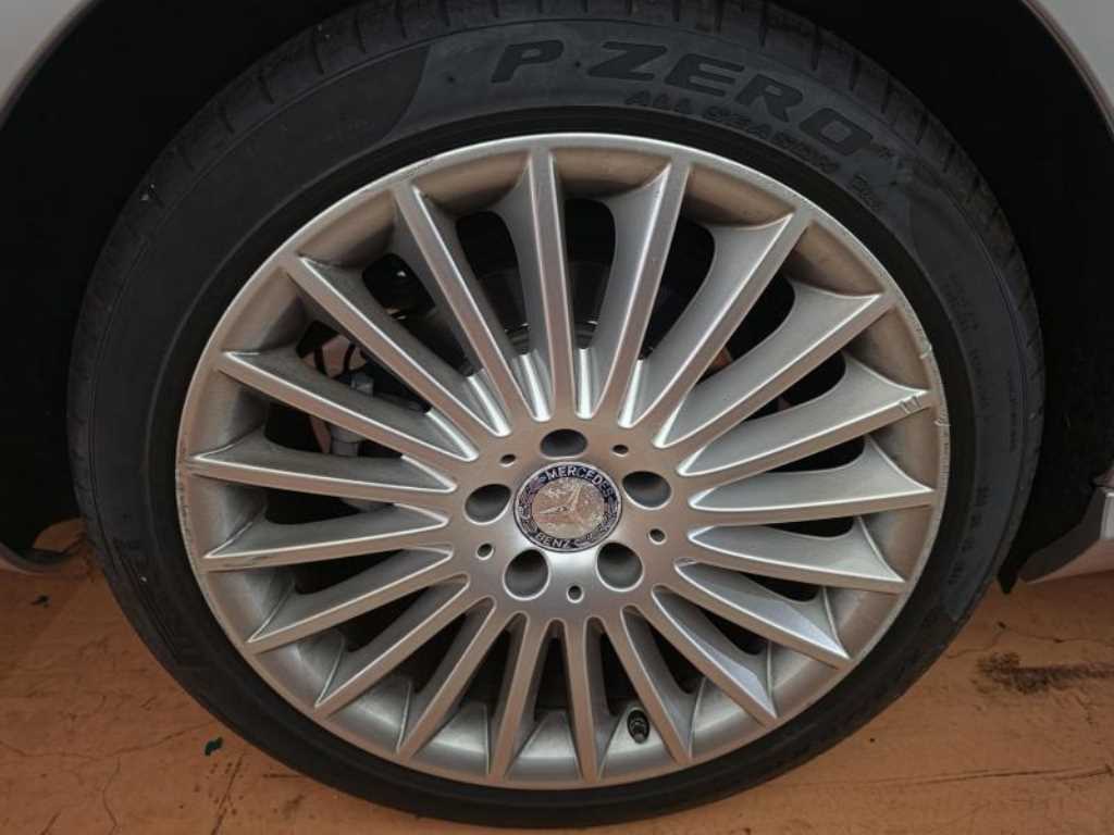 Mercedes Benz E class - Vista 12