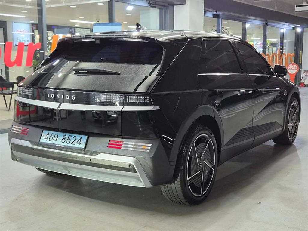 HYUNDAI Ioniq 5 - Vista 4