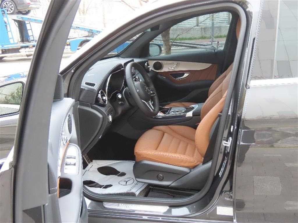 Mercedes Benz GLC Class - Vista 12