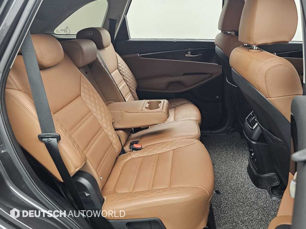 KIA Sorento - Vista 12
