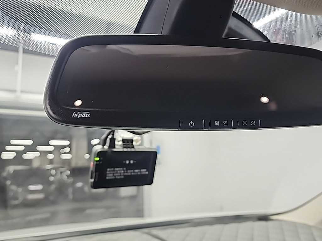 SAMSUNG QM6 2019 Blanco - Importación desde Corea - HF Imports Iquique - Foto 17