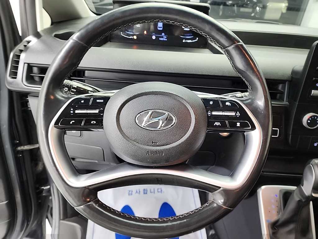 HYUNDAI Staria - Vista 9