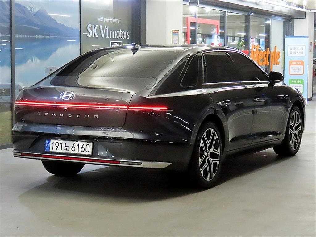 HYUNDAI Grandeur - Vista 4