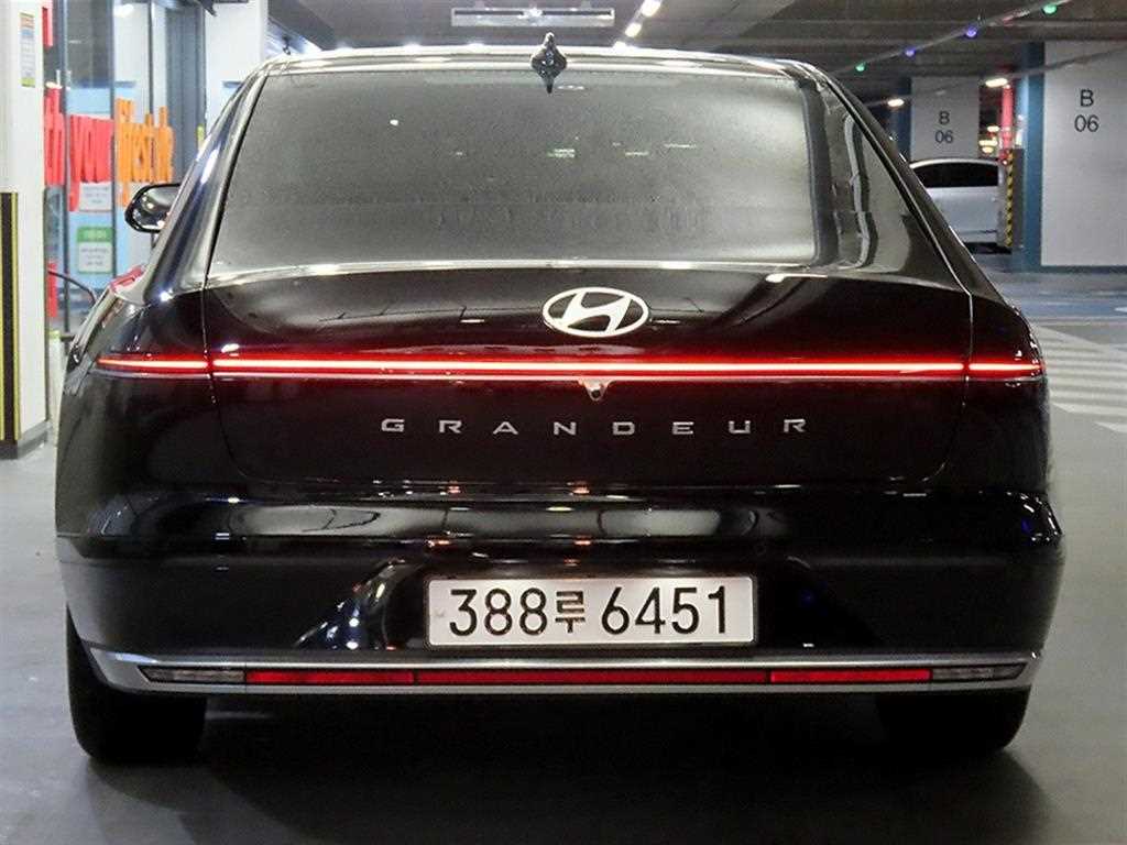 HYUNDAI Grandeur - Vista 5