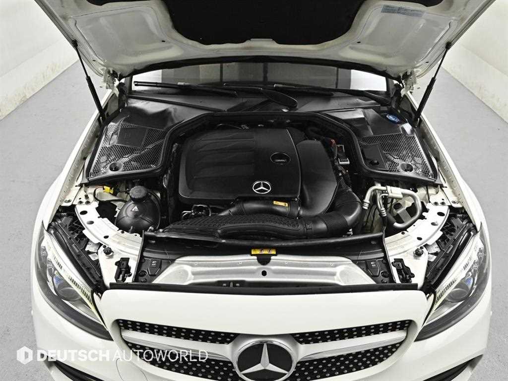 Mercedes Benz C Class - Vista 6