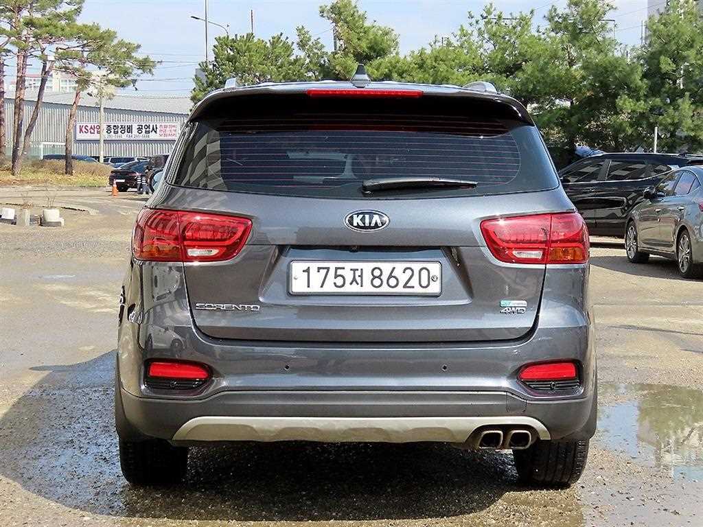 KIA Sorento - Vista 4