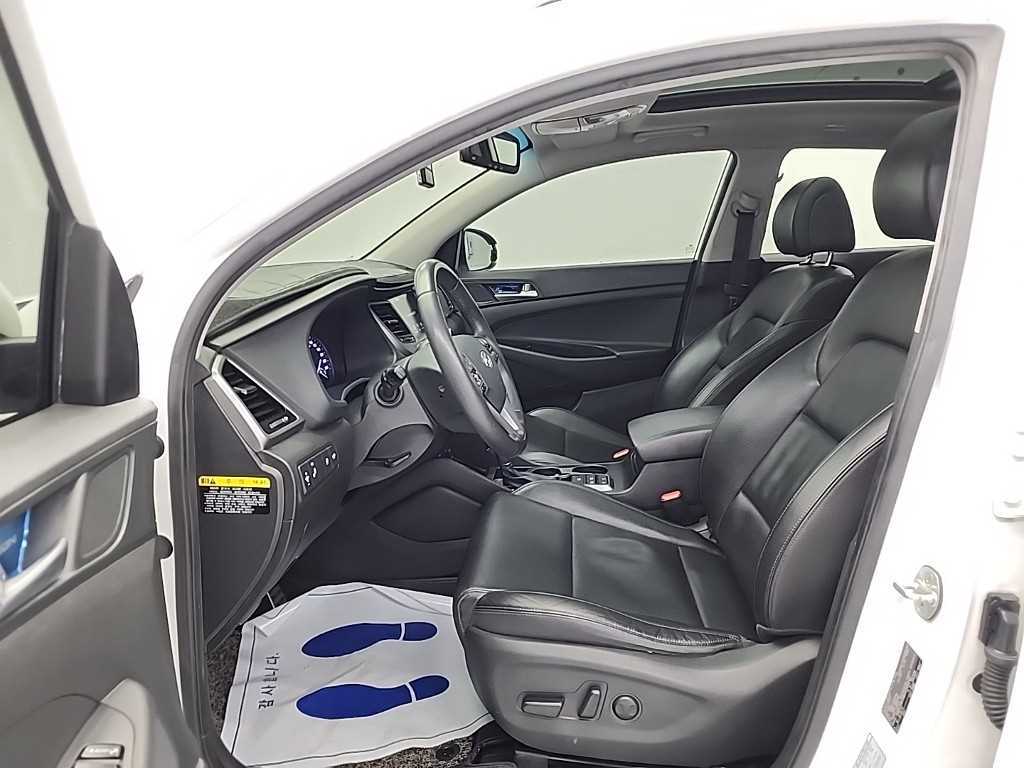 HYUNDAI Tucson - Vista 11