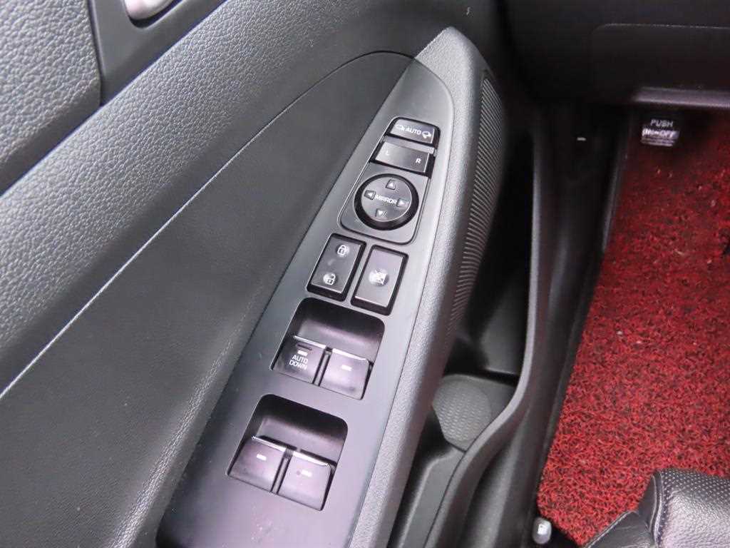 HYUNDAI Tucson 2017 Gris - Importación desde Corea - HF Imports Iquique - Foto 14