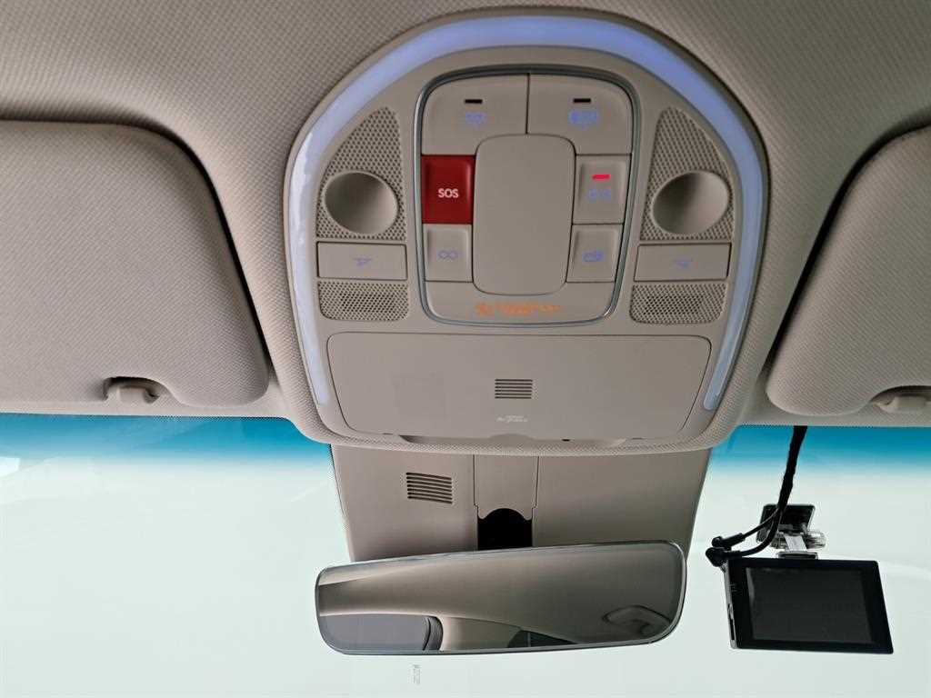 Genesis G70 2024 Blanco - Importación desde Corea - HF Imports Iquique - Foto 15