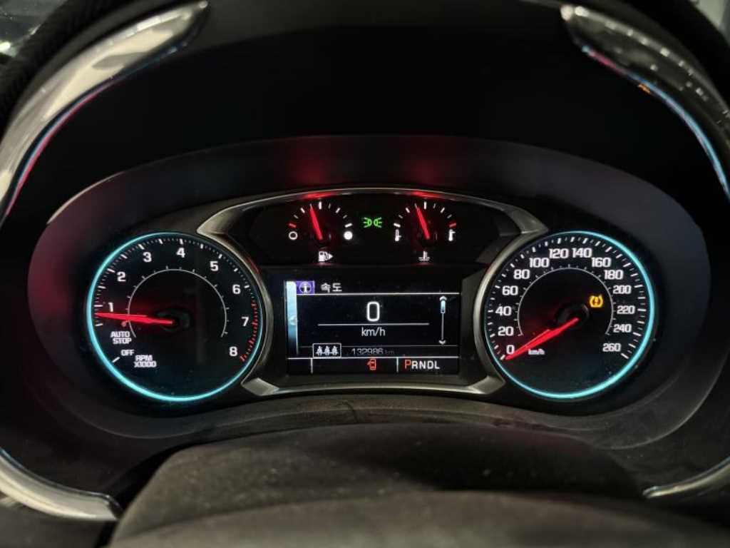 Chevrolet Malibu - Vista 5