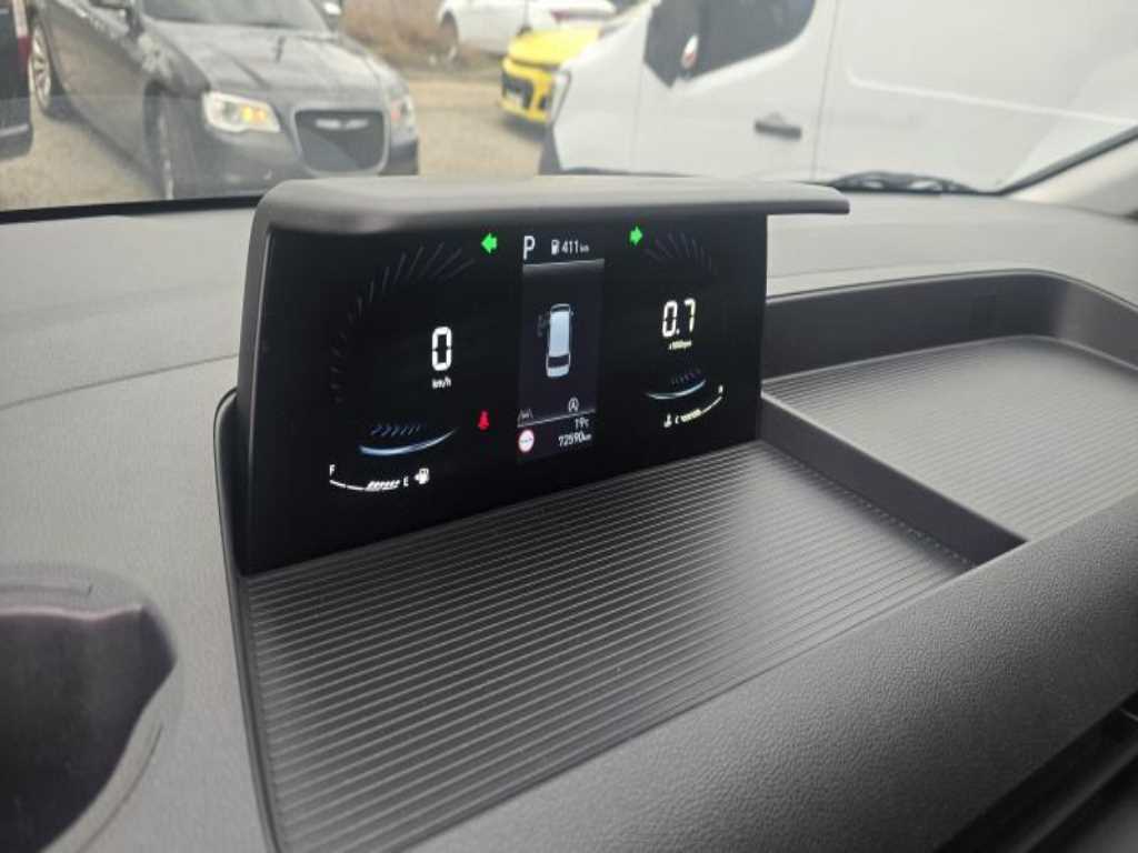 HYUNDAI Staria - Vista 10