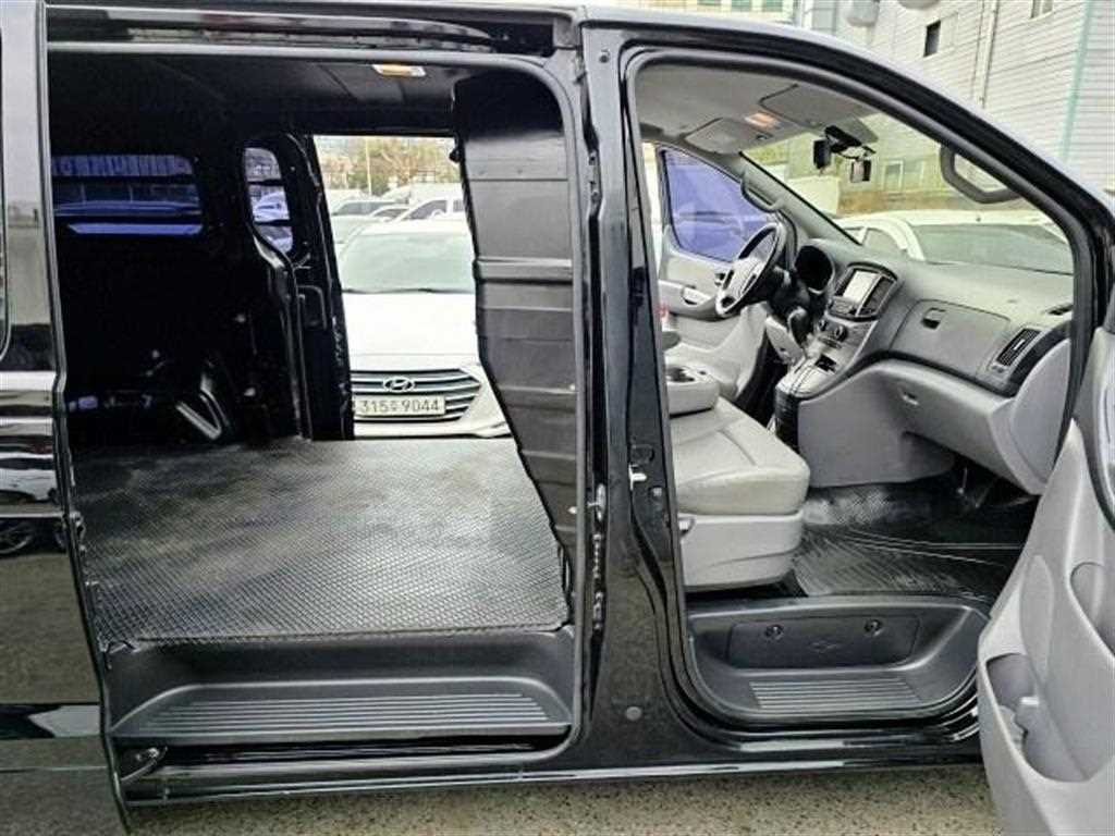 HYUNDAI Starex 2020 Negro - Importación desde Corea - HF Imports Iquique - Foto 16