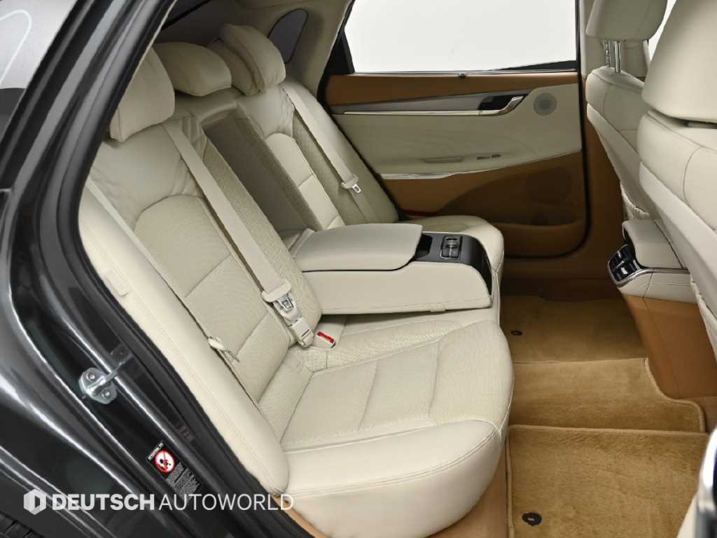 HYUNDAI Grandeur - Vista 10